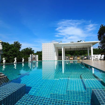 Baan Ing Khao Hotel Pakchong Exterior photo